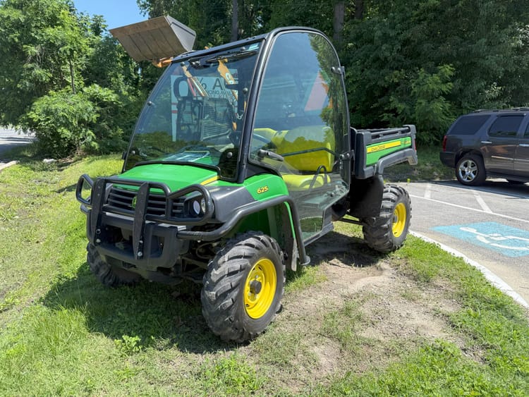 2012 John Deere Gator 625